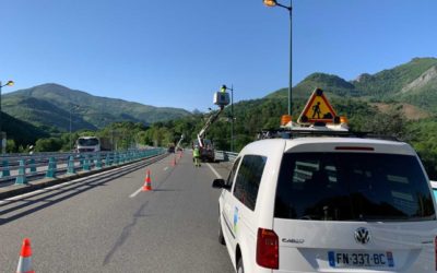 LES EQUIPES DU SDE65 MOBILISÉES SUR LA RD821 A LOURDES.